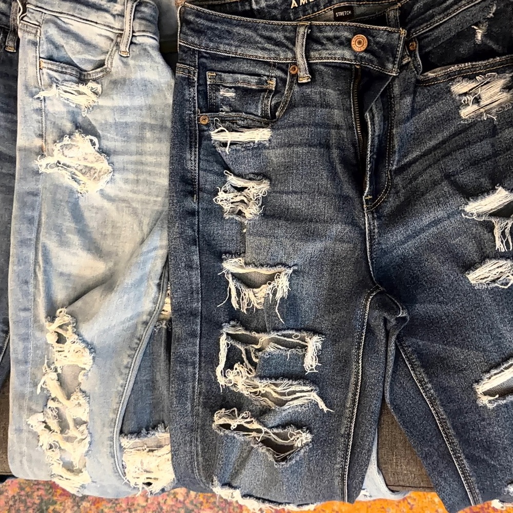 American Eagle Hi Rise Jegging & Mom Crop Jeans  3 Pairs Total